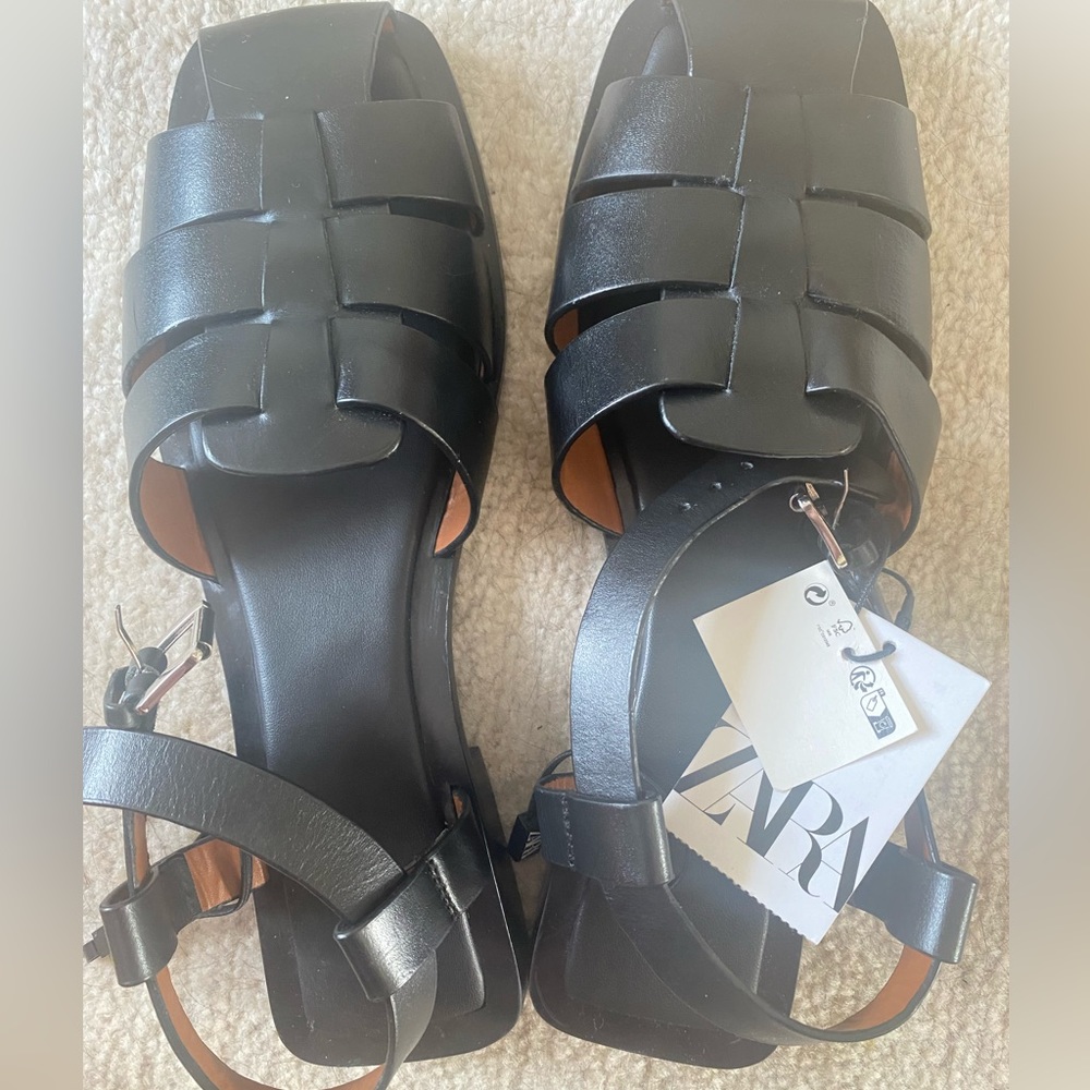 NWT Zara black sandals size 10